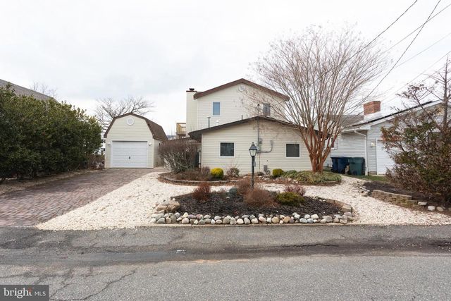 6 BEACH DR, Tuckerton, NJ 08087