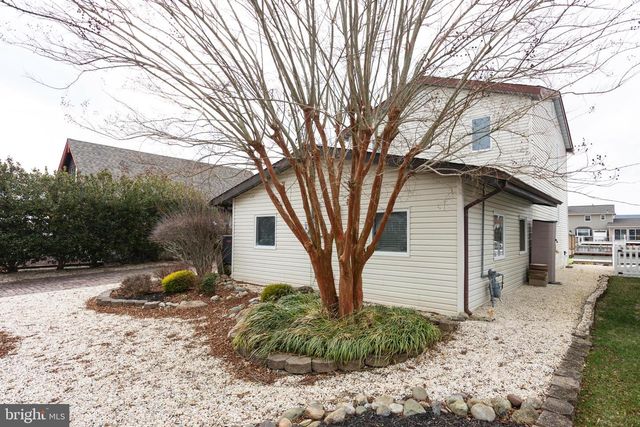 6 BEACH DR, Tuckerton, NJ 08087