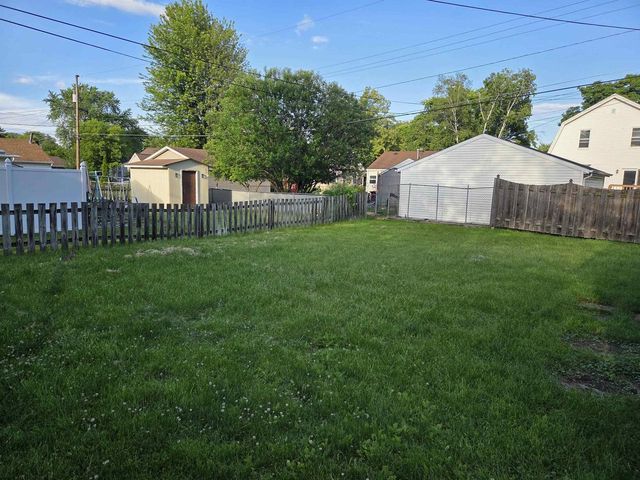 1735 11TH AVENUE, Green Bay, WI 54304
