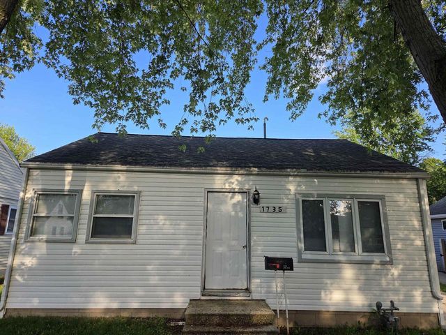 1735 11TH AVENUE, Green Bay, WI 54304