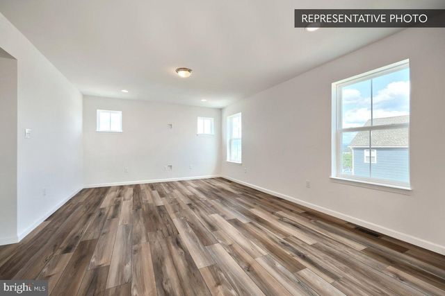 SASSAFRAS PLAN AT HILLS AT VALLEY VIEW, Spring Grove, PA 17362