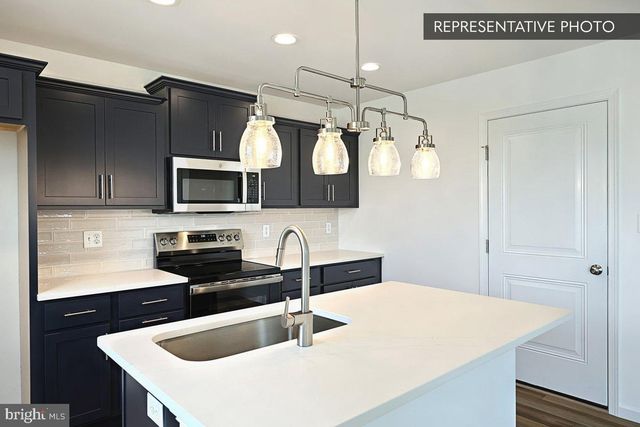 SASSAFRAS PLAN AT HILLS AT VALLEY VIEW, Spring Grove, PA 17362