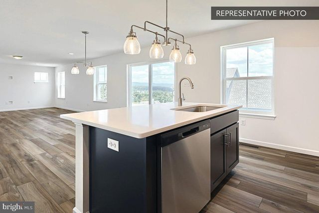 SASSAFRAS PLAN AT HILLS AT VALLEY VIEW, Spring Grove, PA 17362