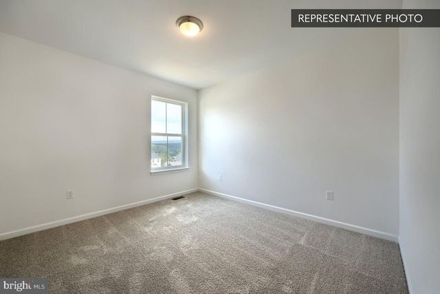 SASSAFRAS PLAN AT HILLS AT VALLEY VIEW, Spring Grove, PA 17362