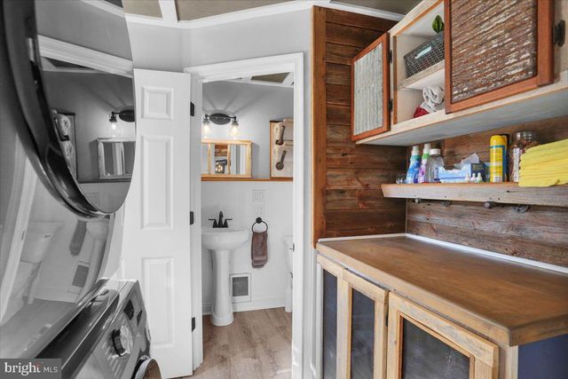 204 E HIGH ST, Womelsdorf, PA 19567