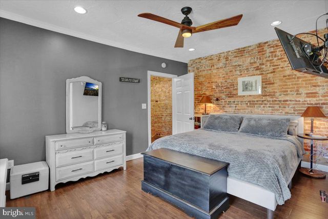 204 E HIGH ST, Womelsdorf, PA 19567