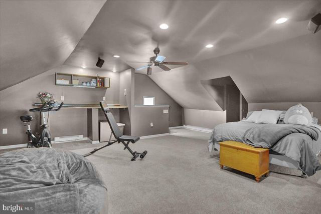 204 E HIGH ST, Womelsdorf, PA 19567