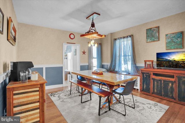 204 E HIGH ST, Womelsdorf, PA 19567