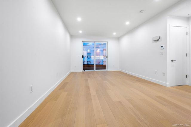 150-02 Northern Boulevard 3L, Flushing, NY 11354