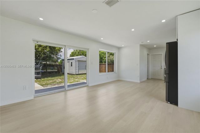 20440 NW 20th Ct, Miami Gardens, FL 33056