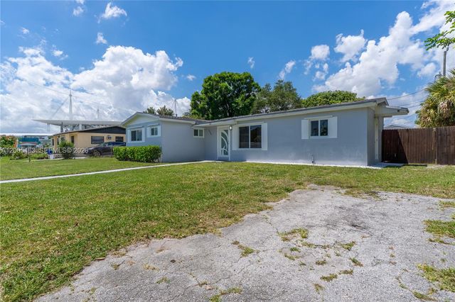 20440 NW 20th Ct, Miami Gardens, FL 33056