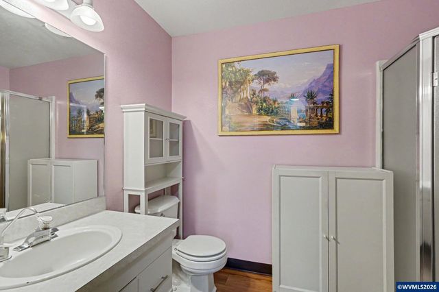 390 Salem Heights Av S, Salem, OR 97302