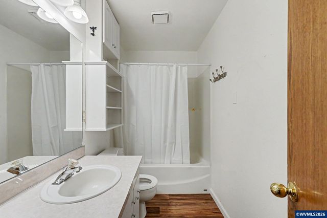 390 Salem Heights Av S, Salem, OR 97302