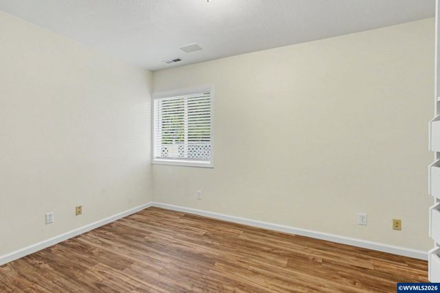 390 Salem Heights Av S, Salem, OR 97302