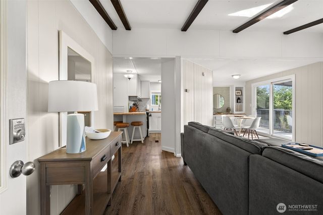 40 N Canal View Road, Hoodsport, WA 98548