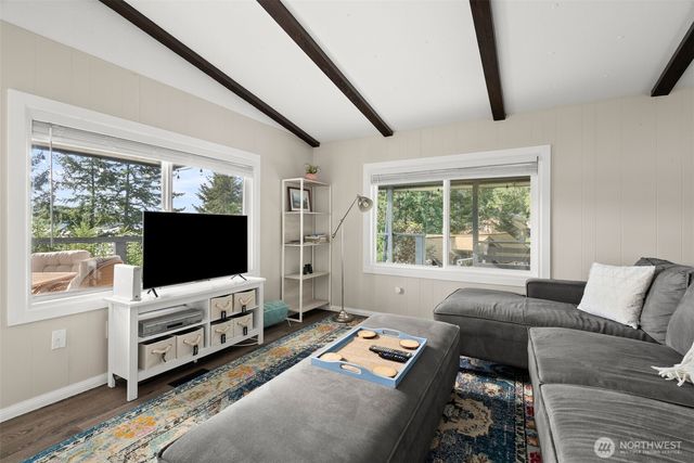 40 N Canal View Road, Hoodsport, WA 98548