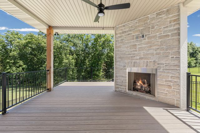 4522 STONINGTON CT, Columbia, MO 65203