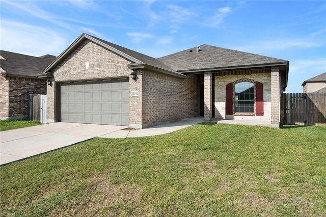 1032 Pasadena St, Portland, TX 78374