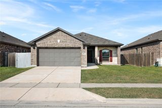 1032 Pasadena St, Portland, TX 78374