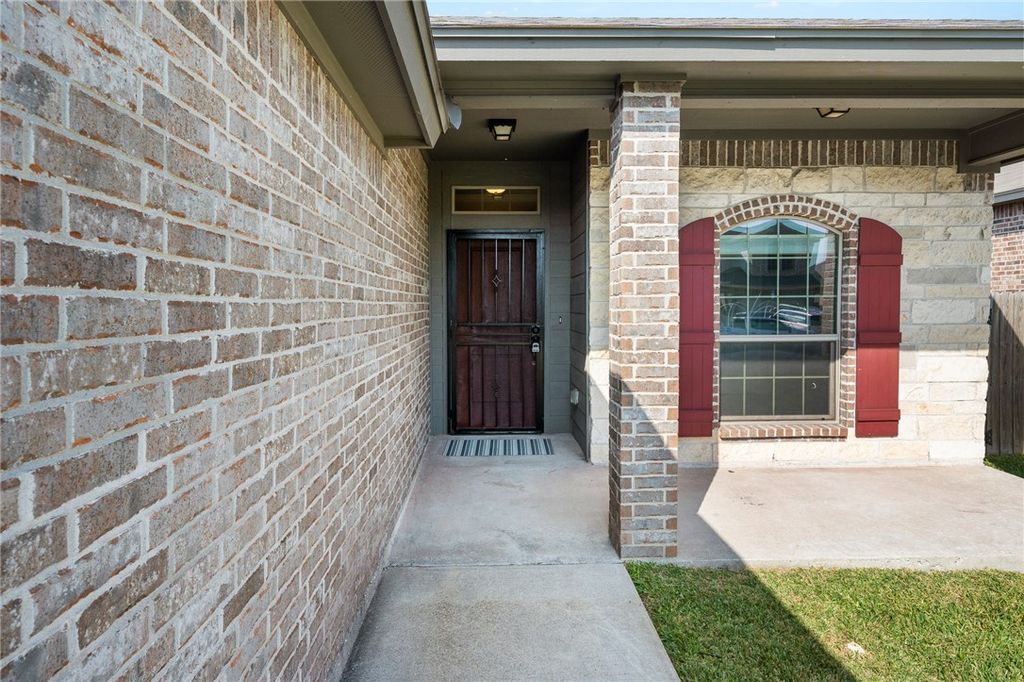 1032 Pasadena St, Portland, TX 78374 — photo 3