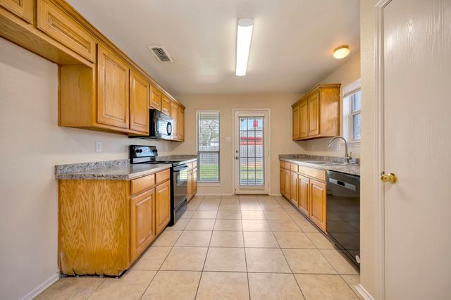 117 Goldeneye Lane, Fort Worth, TX 76120