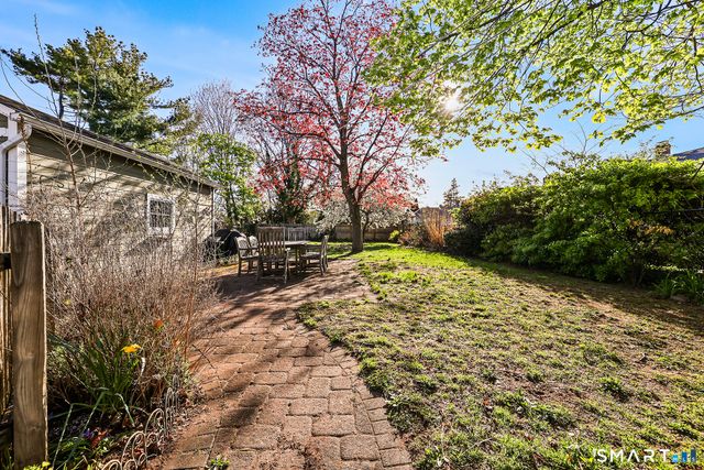 154 First Avenue, West Haven, CT 06516