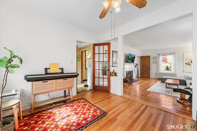 154 First Avenue, West Haven, CT 06516