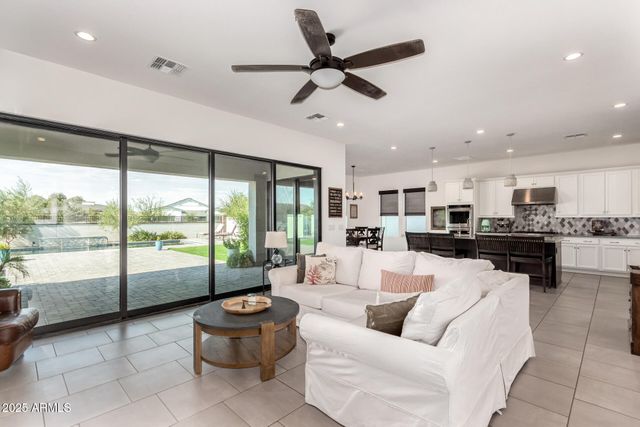 21874 E VIA DE ARBOLES --, Queen Creek, AZ 85142