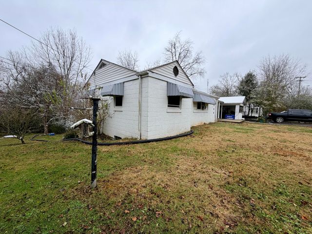 533 Mc Guire Avenue, Beattyville, KY 41311