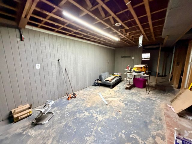 533 Mc Guire Avenue, Beattyville, KY 41311