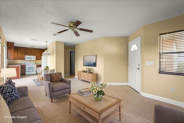 5 WOOD ACRE LANE, Palm Coast, FL 32164