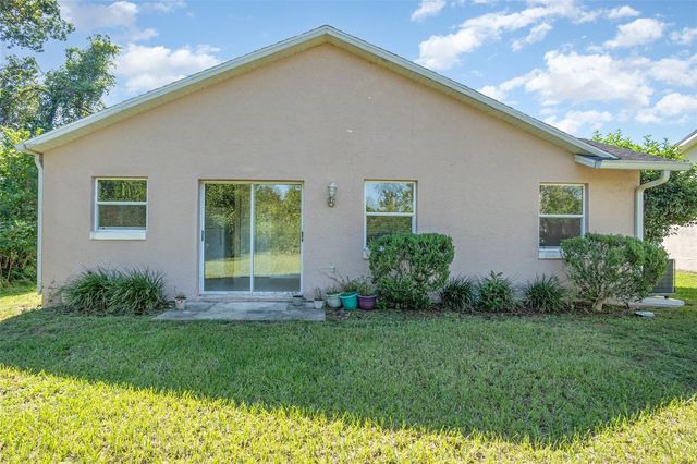 5 WOOD ACRE LANE, Palm Coast, FL 32164