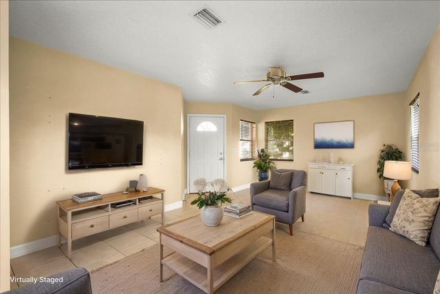 5 WOOD ACRE LANE, Palm Coast, FL 32164