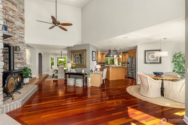 4560 ISLAND Avenue, Bainbridge Island, WA 98110