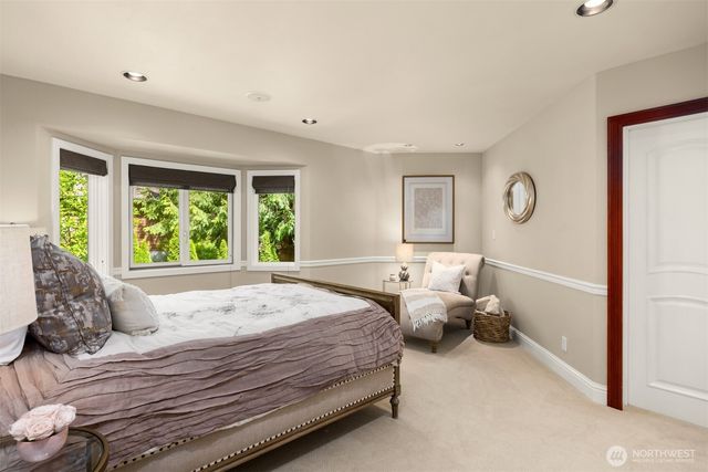 4560 ISLAND Avenue, Bainbridge Island, WA 98110