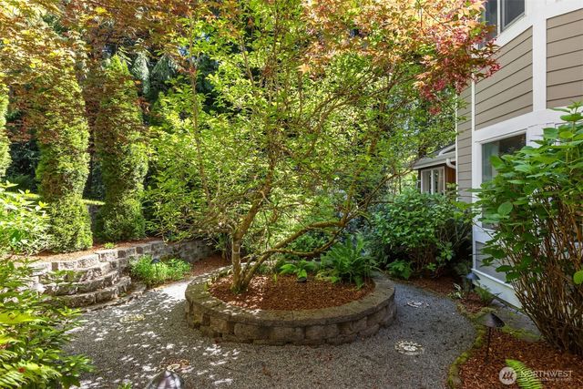 4560 ISLAND Avenue, Bainbridge Island, WA 98110