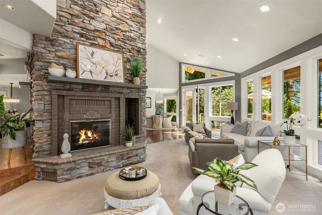 4560 ISLAND Avenue, Bainbridge Island, WA 98110