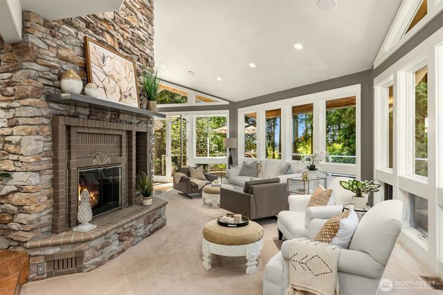 4560 ISLAND Avenue, Bainbridge Island, WA 98110