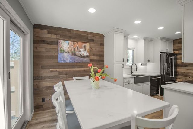 12025 Jasper Lane, Eden Prairie, MN 55347