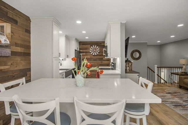 12025 Jasper Lane, Eden Prairie, MN 55347