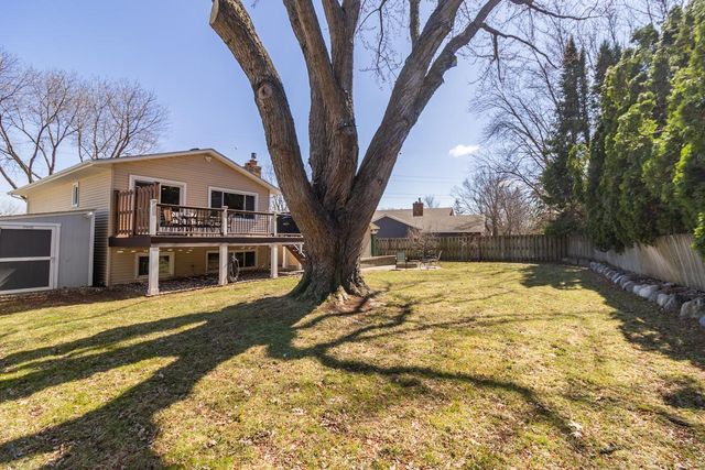 12025 Jasper Lane, Eden Prairie, MN 55347