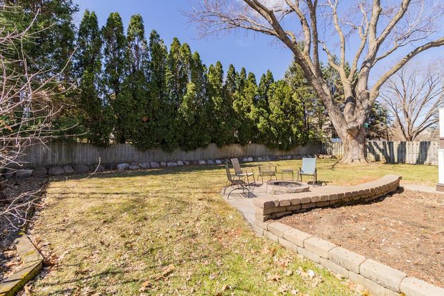 12025 Jasper Lane, Eden Prairie, MN 55347