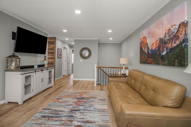 12025 Jasper Lane, Eden Prairie, MN 55347