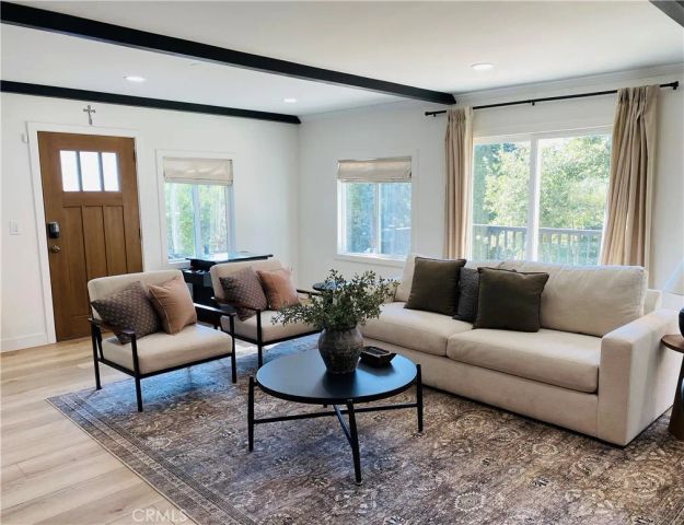 27981 Lakes Edge Road, Lake Arrowhead, CA 92352