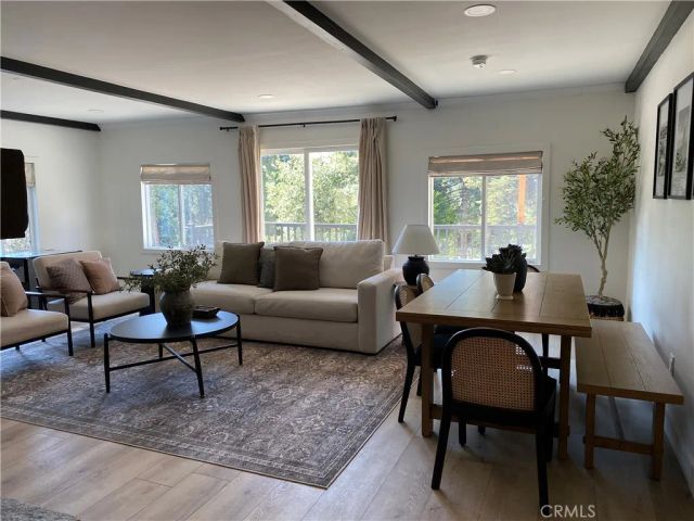 27981 Lakes Edge Road, Lake Arrowhead, CA 92352