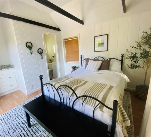 27981 Lakes Edge Road, Lake Arrowhead, CA 92352