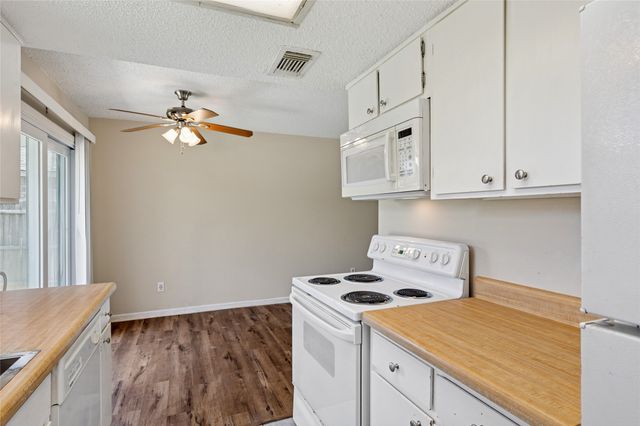 6569 Westridge Drive, Watauga, TX 76148