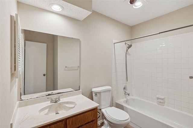 6569 Westridge Drive, Watauga, TX 76148