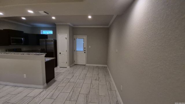 6311 Luglio Ln Unit 103, San Antonio, TX 78233