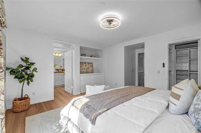 22 Arborside, Irvine, CA 92603